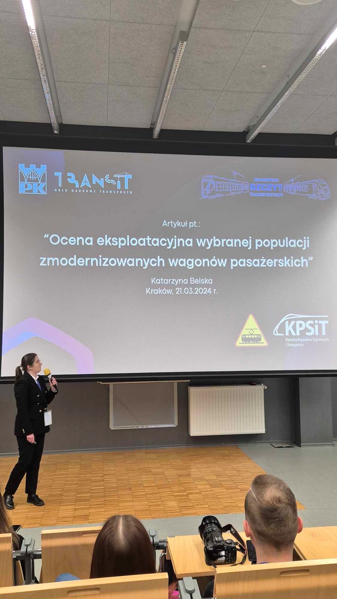 Studentka ŚTiL zajęła I miejsce w konkursie na najlepszy artykuł naukowy