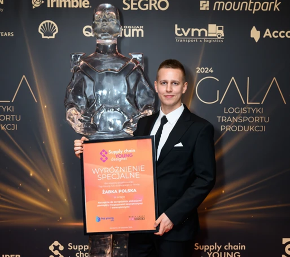 Student WM z wyróżnieniem podczas Gali Logistyki, Transportu i Produkcji 2024