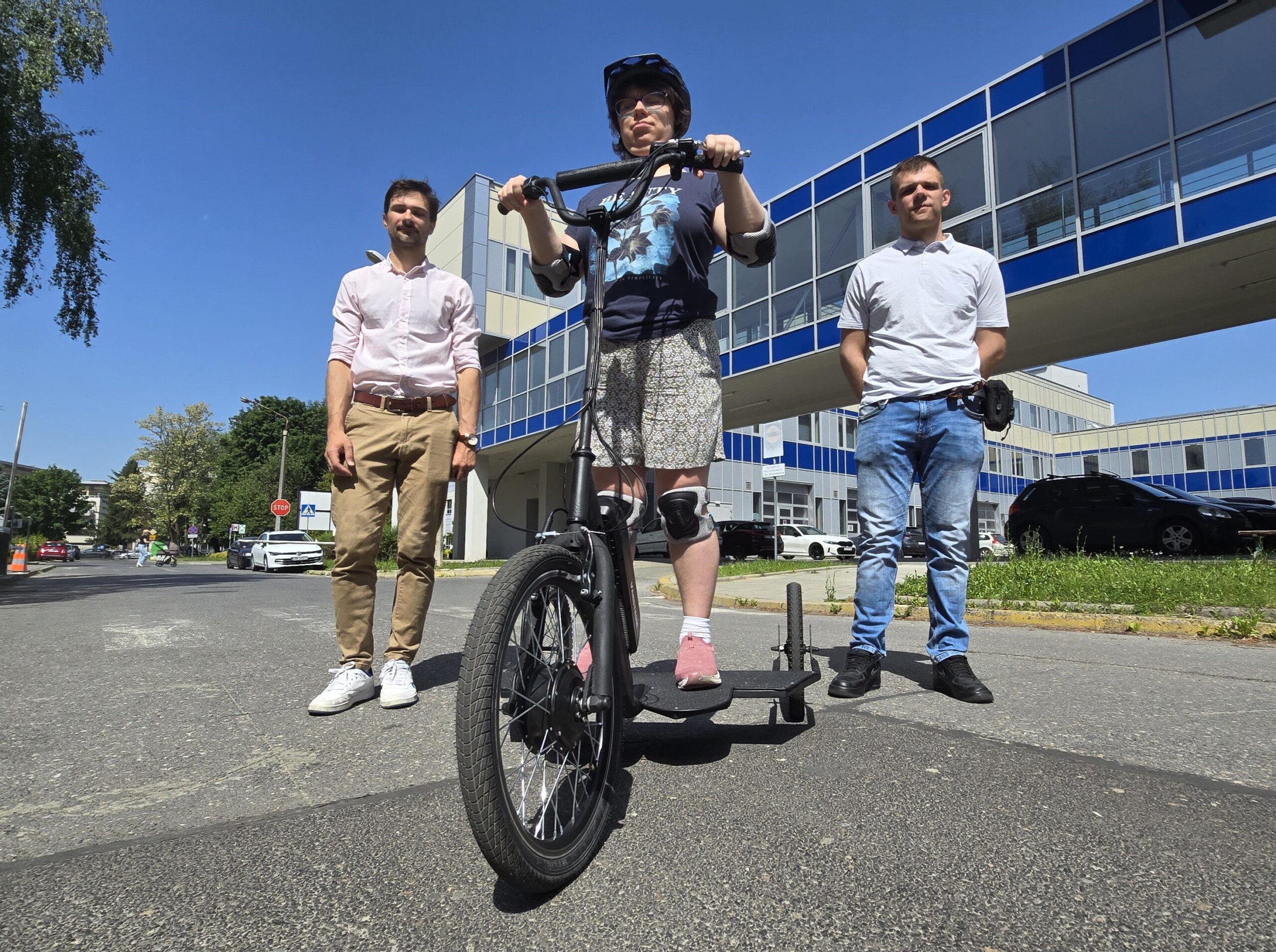 Student Wydziału Mechanicznego stworzył innowacyjny trójkołowiec – za nami pierwsze testy