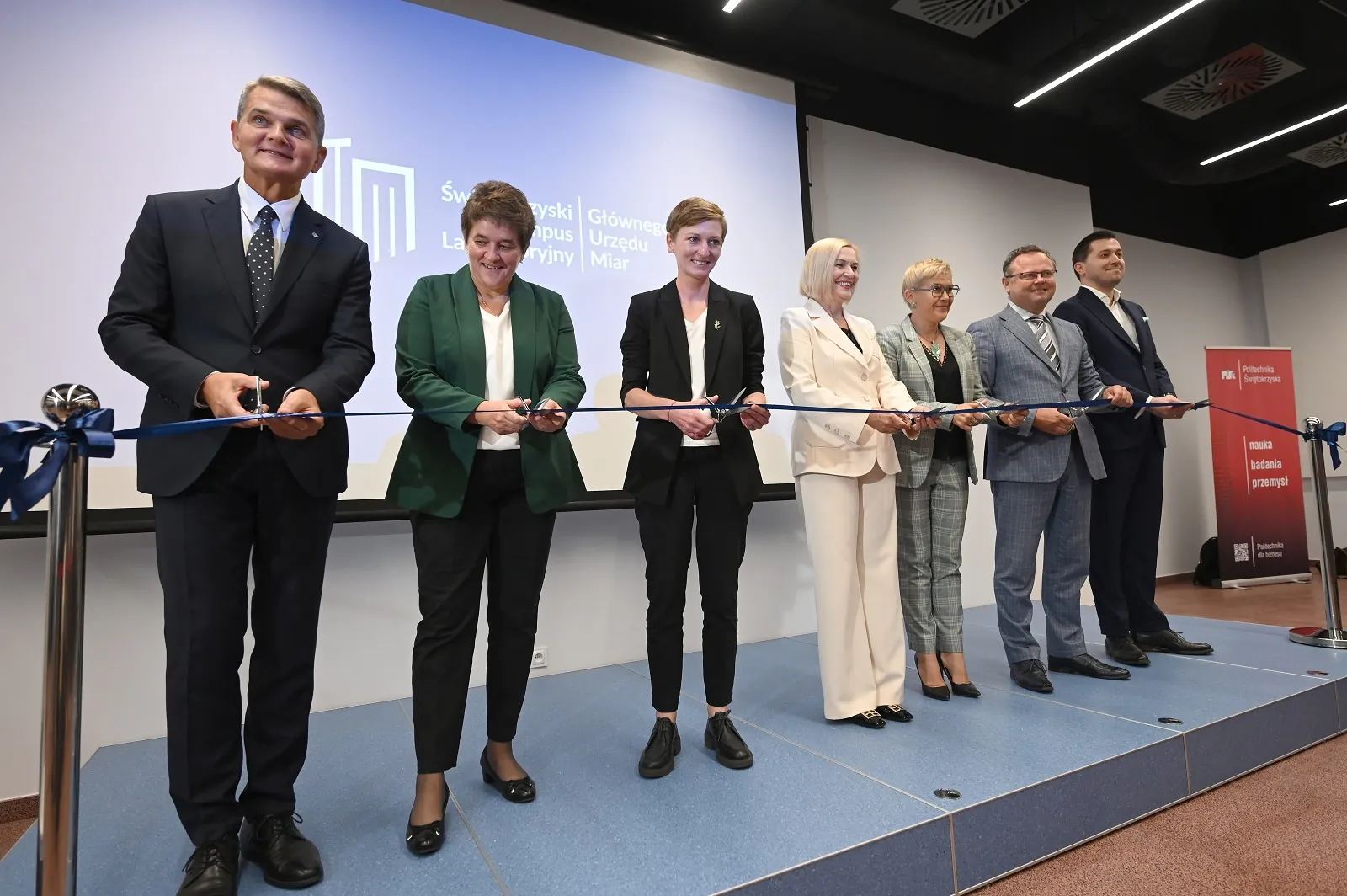 Prof. Jerzy A. Sładek reprezentował Politechnikę Krakowską na uroczystym otwarciu Świętokrzyskiego Kampusu Głównego Urzędu Miar w Kielcach